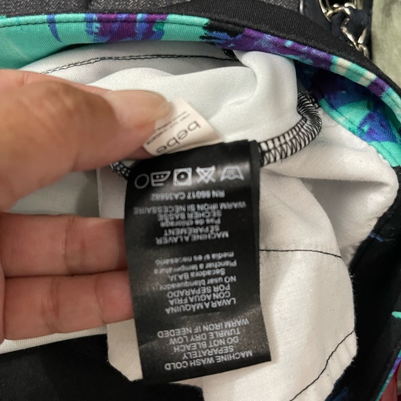 Guess shorts - Picture 7 of 8